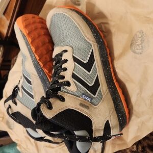 Lems Primal Pursuit Mid hiking boot/trail runners, barefoot style, w 8.5 m 7